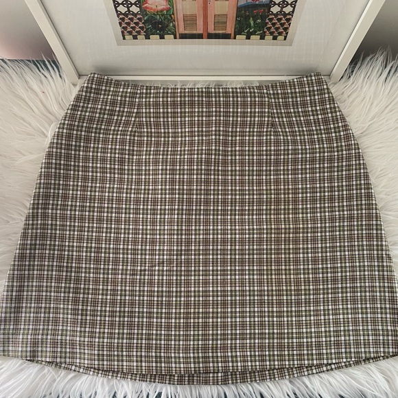 le chateau Dresses & Skirts - Vintage 90’s Le Chateau A-Line Mini Skirt